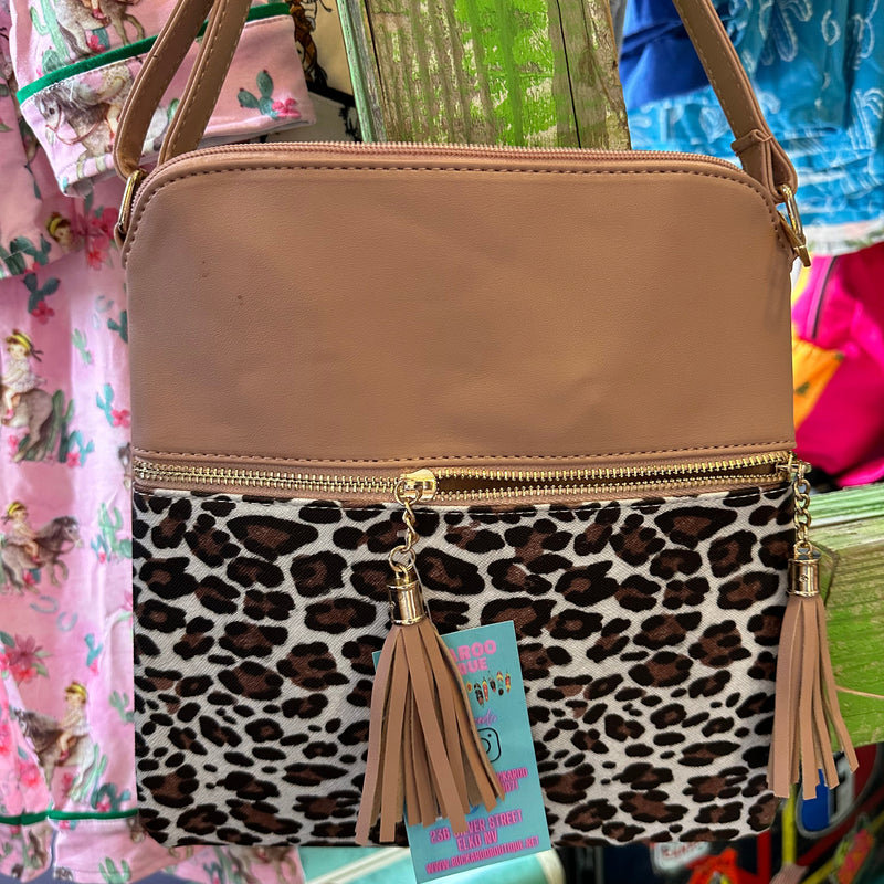Lovely Leopard Purse